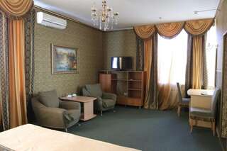 Гостиница Парк-отель Озерки Мехзавод Двухместный номер с 1 кроватью или 2 отдельными кроватями, вид на озеро-10
